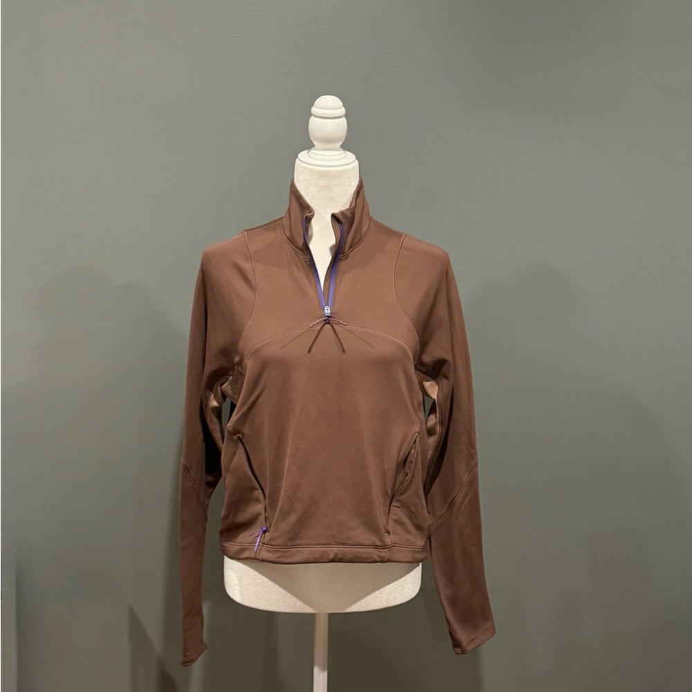 *PRE-OWNED* Lululemon Women's Size 6 Tech Fleece Hiking 1/4 Zip Pullover
